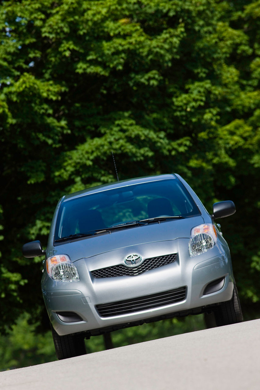 2009 Toyota Yaris CE 15