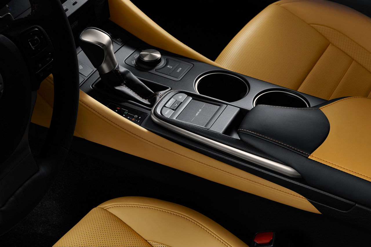 18_Interior_e