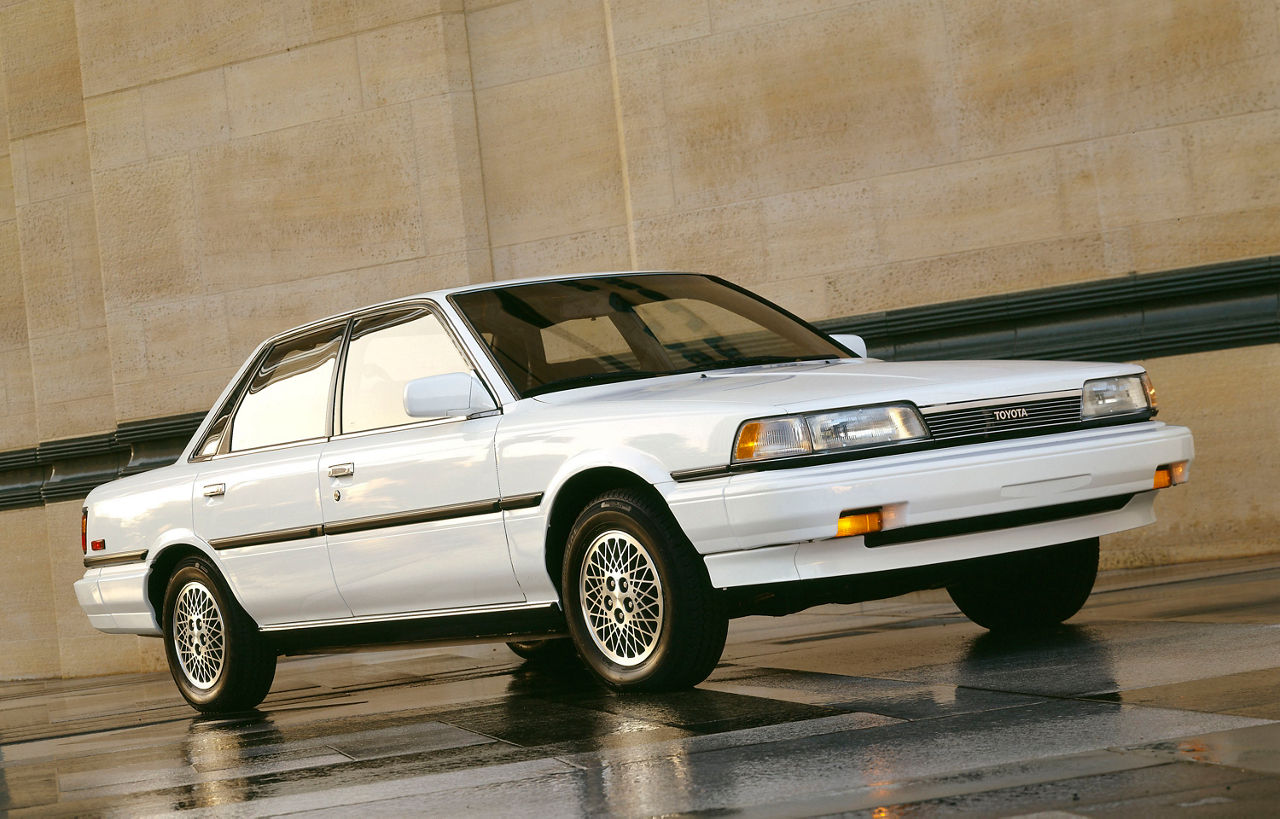 TOYOTA CAMRY 1983~1988 海外版 1988 Toyota Camry