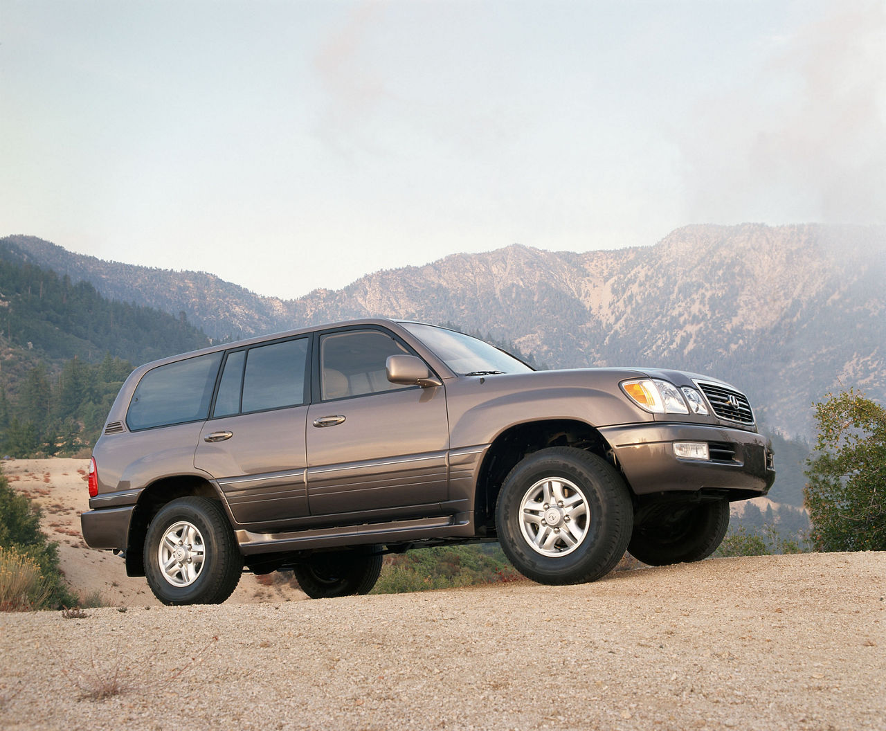 1998 Lexus LX 450 04