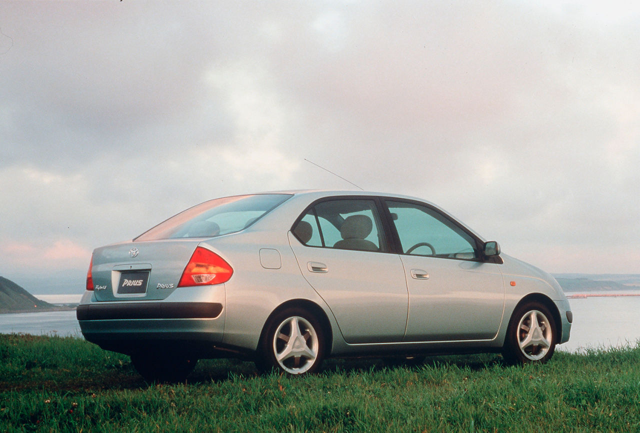 1998 Toyota Prius 01