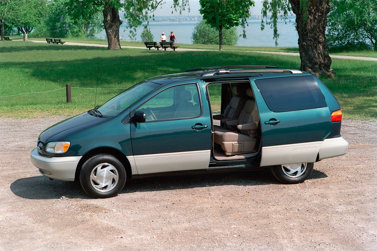 1998 Toyota Sienna 06