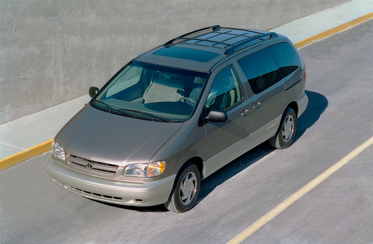1998 Toyota Sienna 08