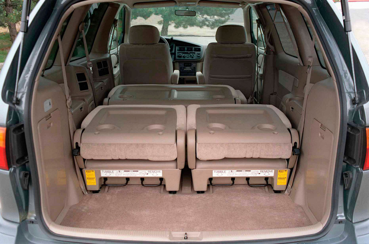 1998 Toyota Sienna 13