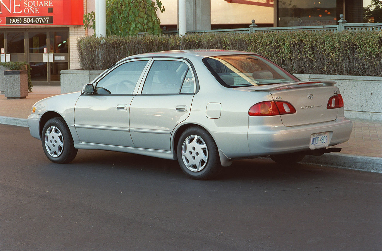 1999 Toyota Corolla 04