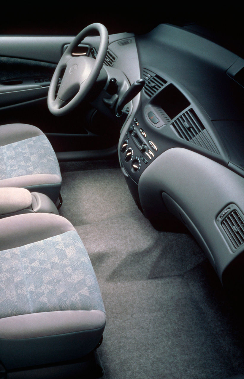 2000 Toyota Prius 04