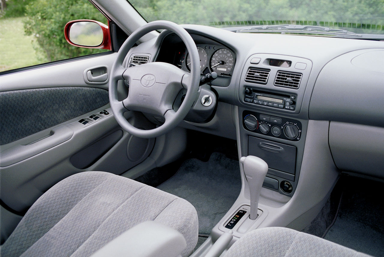 2001 Toyota Corolla 16