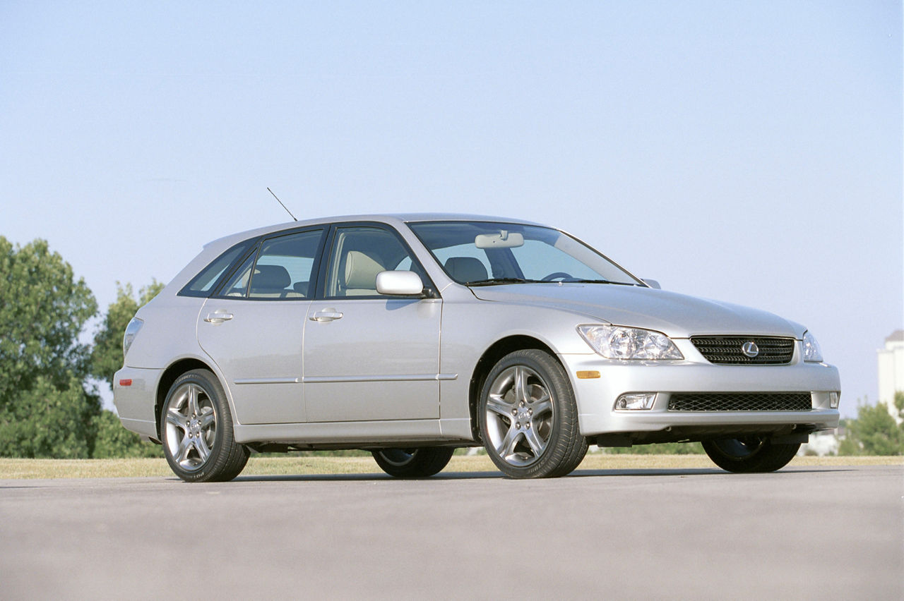 2002 Lexus IS 300 Sport Cross 06