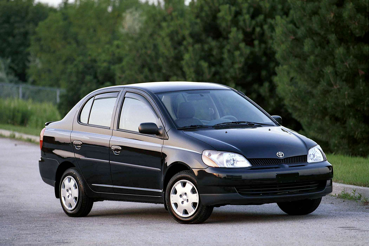 2002 Toyota Echo 01