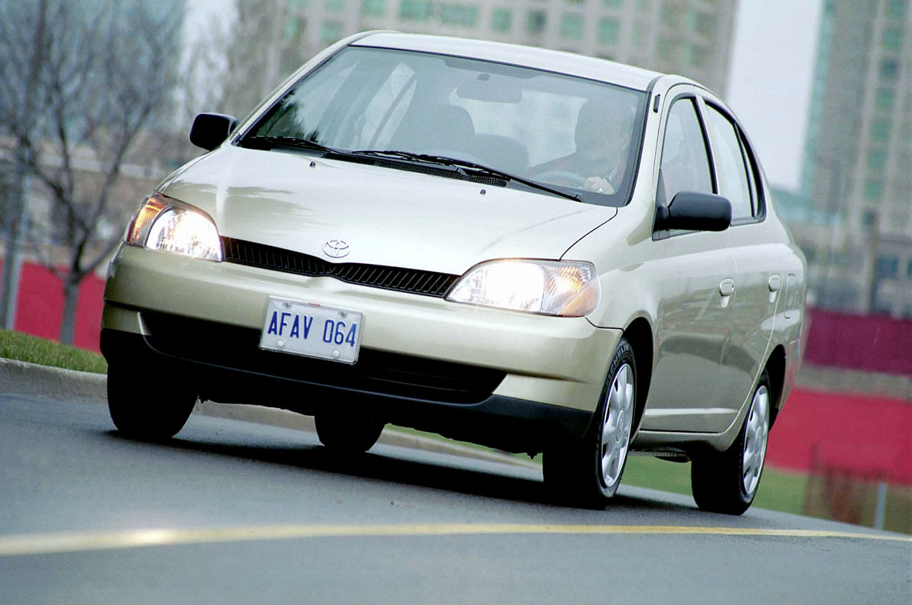 2002 Toyota Echo 04