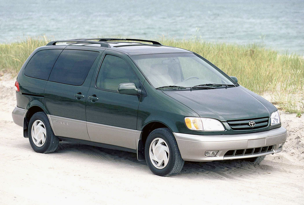 2002 Toyota Sienna 02