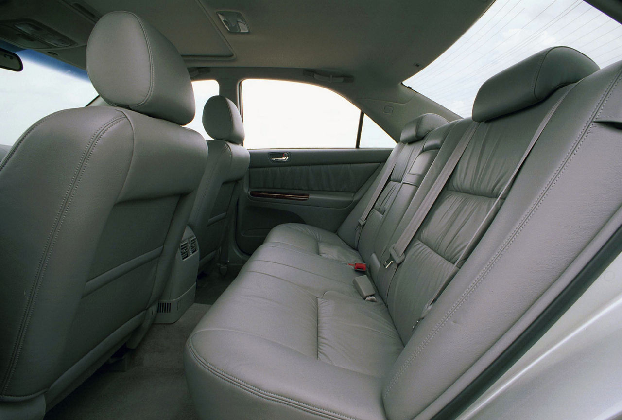 2003 Toyota Camry 13