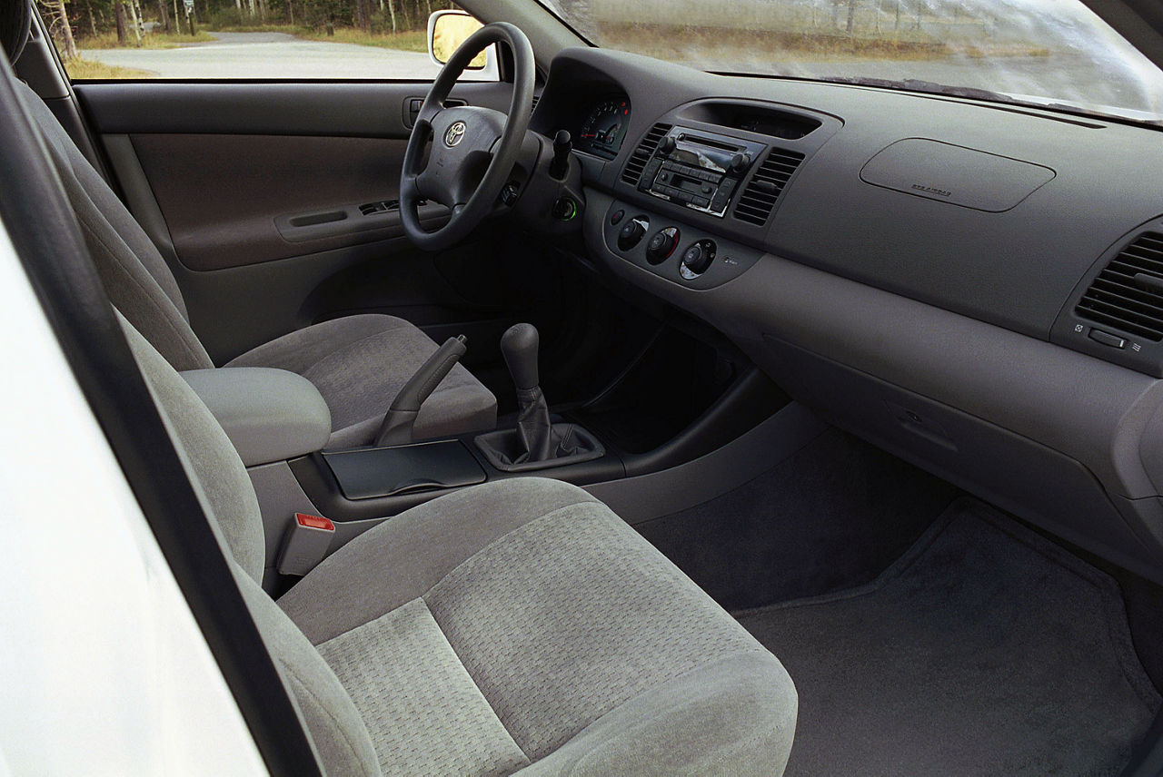 2003 Toyota Camry 14