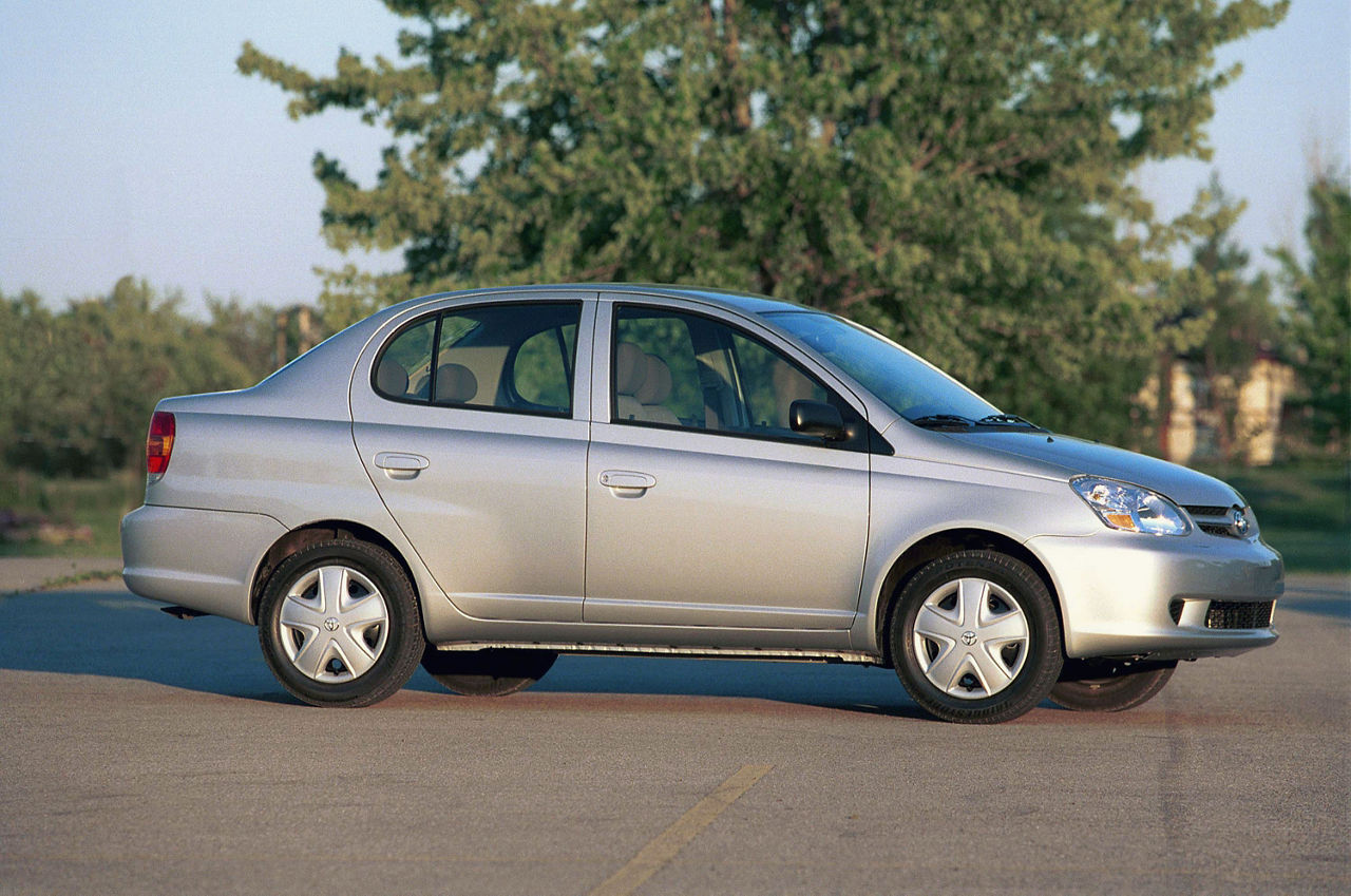 2003 Toyota Echo 02