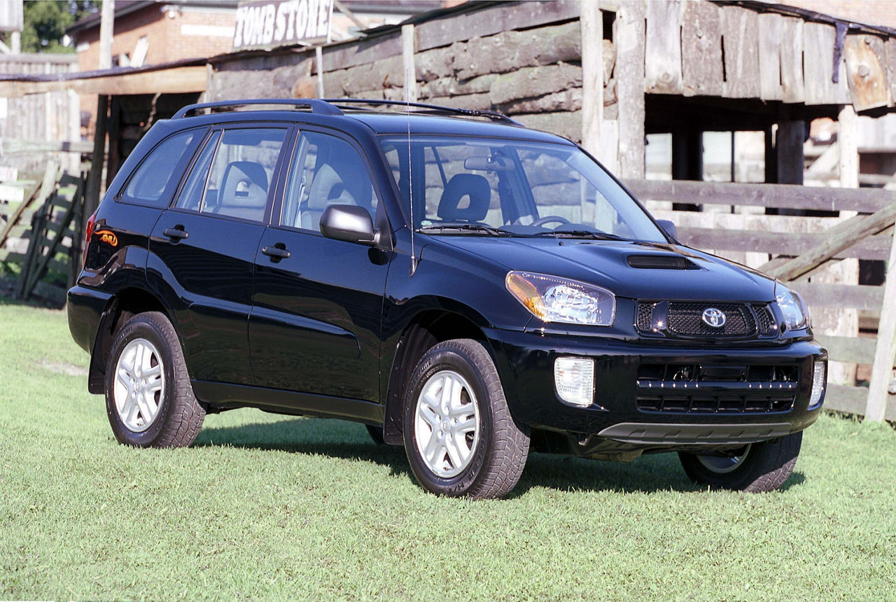 2003 Toyota RAV4 01