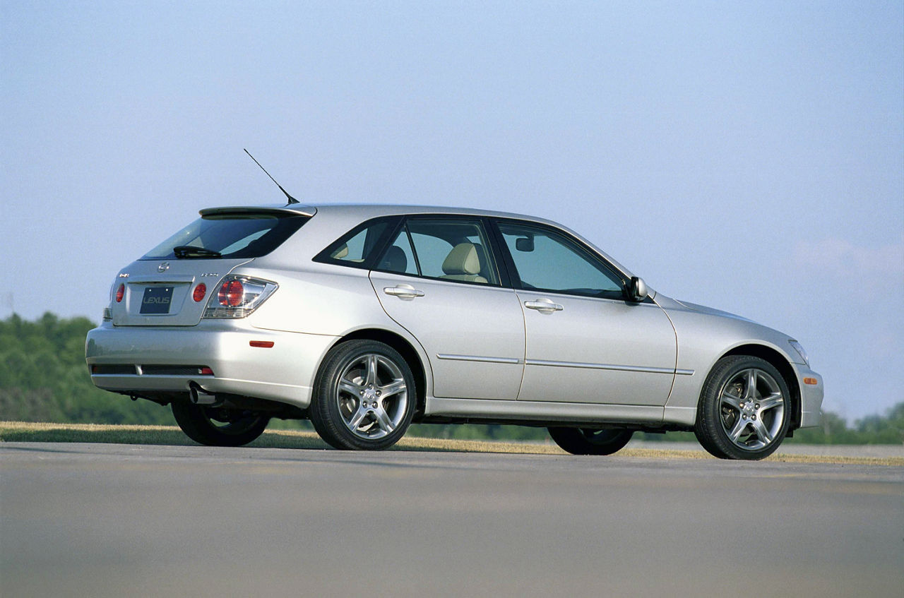 2004 Lexus IS 300 Sport Cross