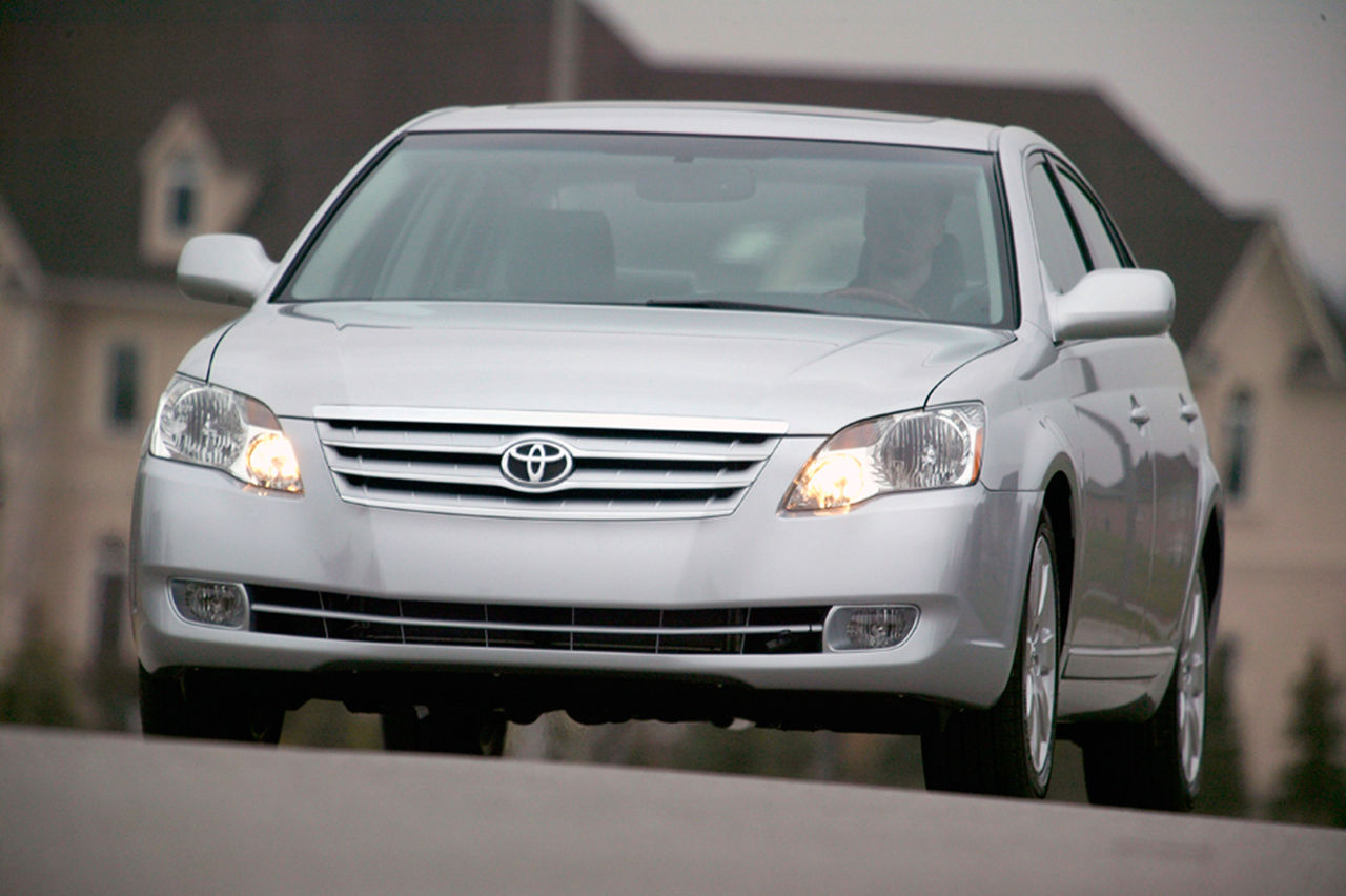 2005 Toyota Avalon XLS 09