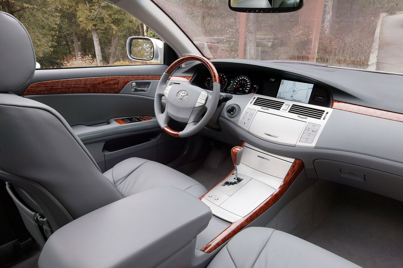 2005 Toyota Avalon XLS 12