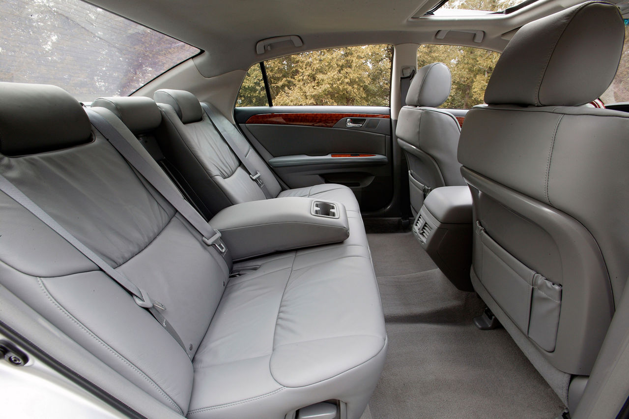 2005 Toyota Avalon XLS 13
