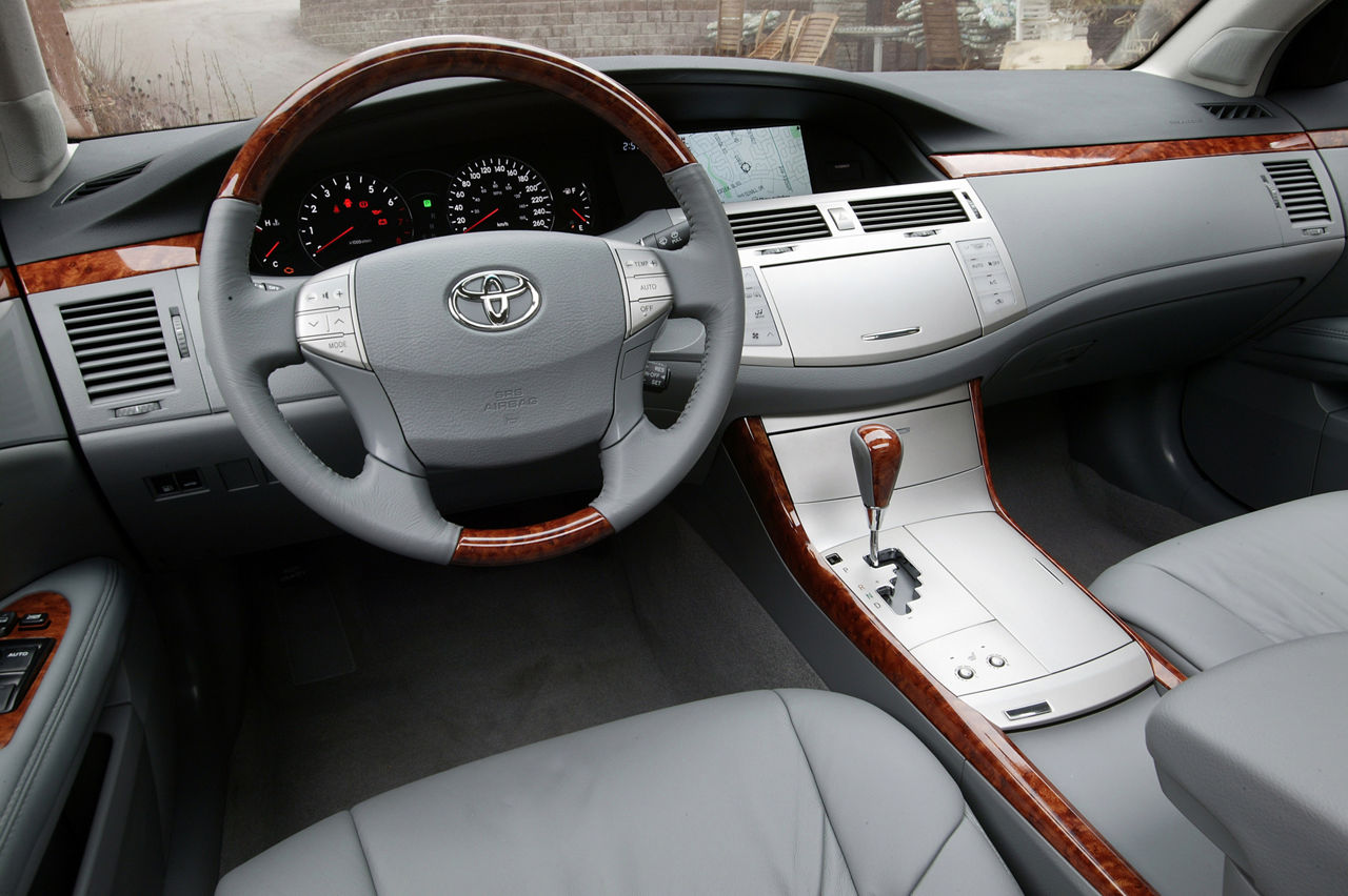 2005 Toyota Avalon XLS 15