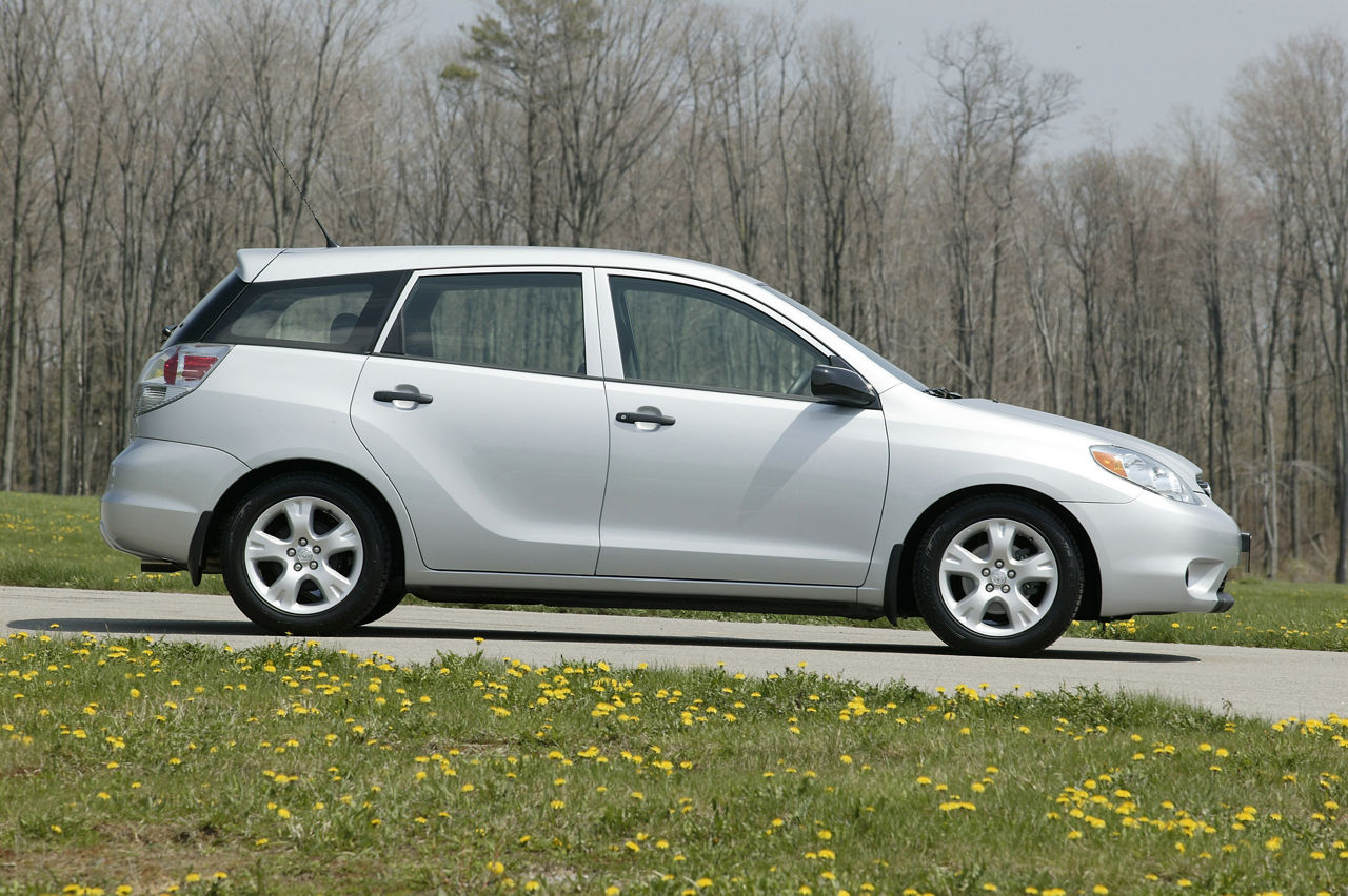2005 Toyota Matrix Base 03