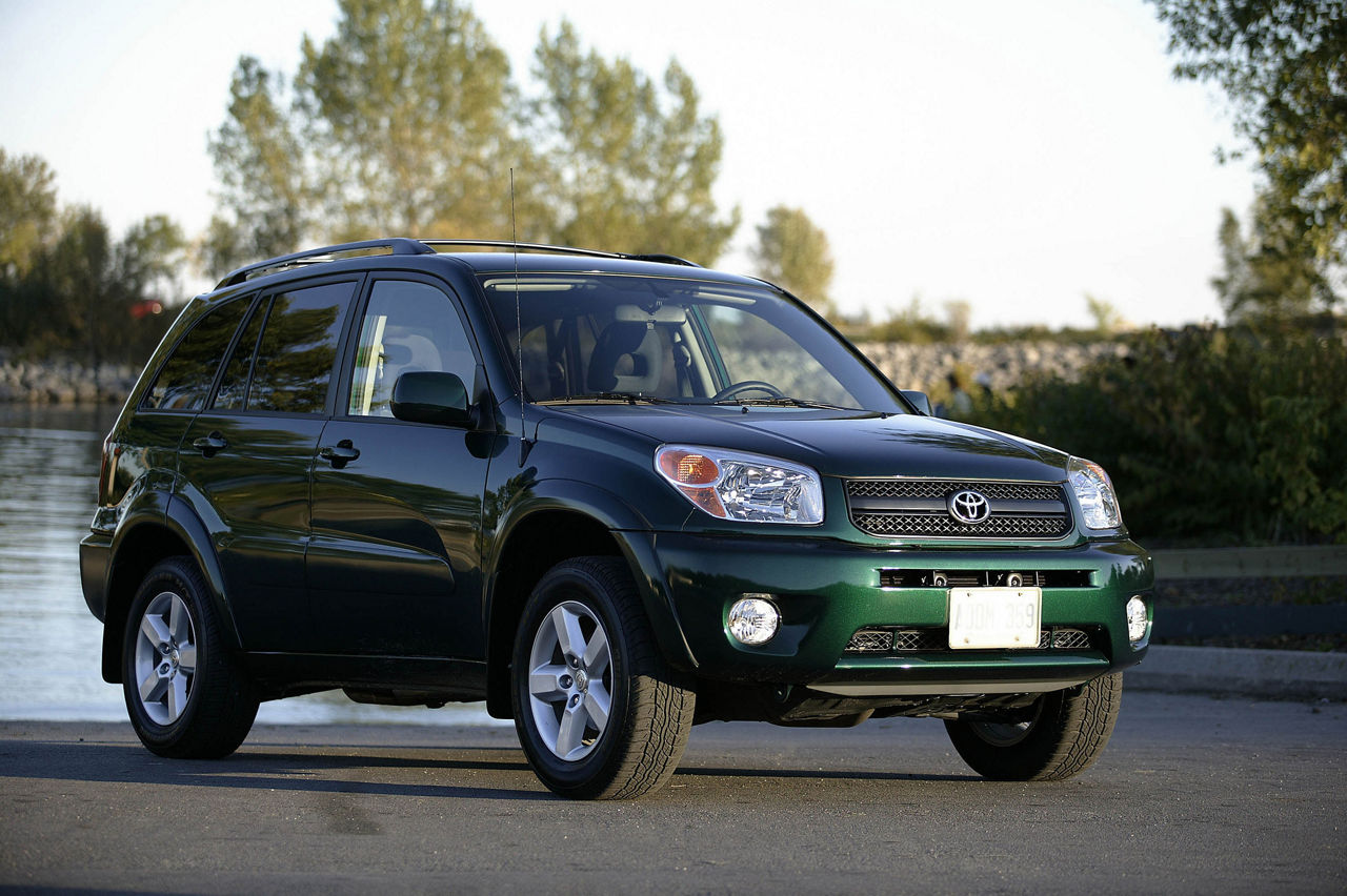 2005 Toyota RAV4 03