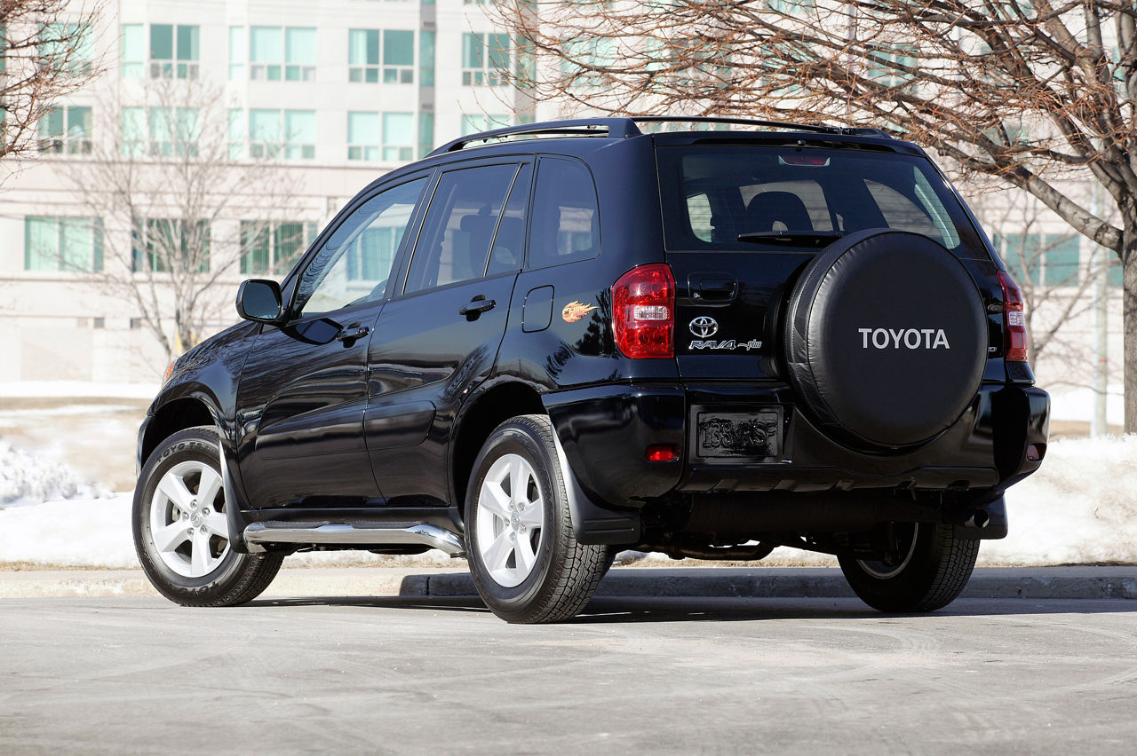 2005 Toyota RAV4 Chilli 08