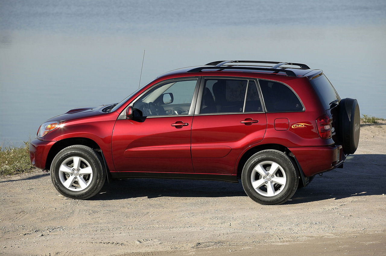 2005 Toyota RAV4 Chilli 10