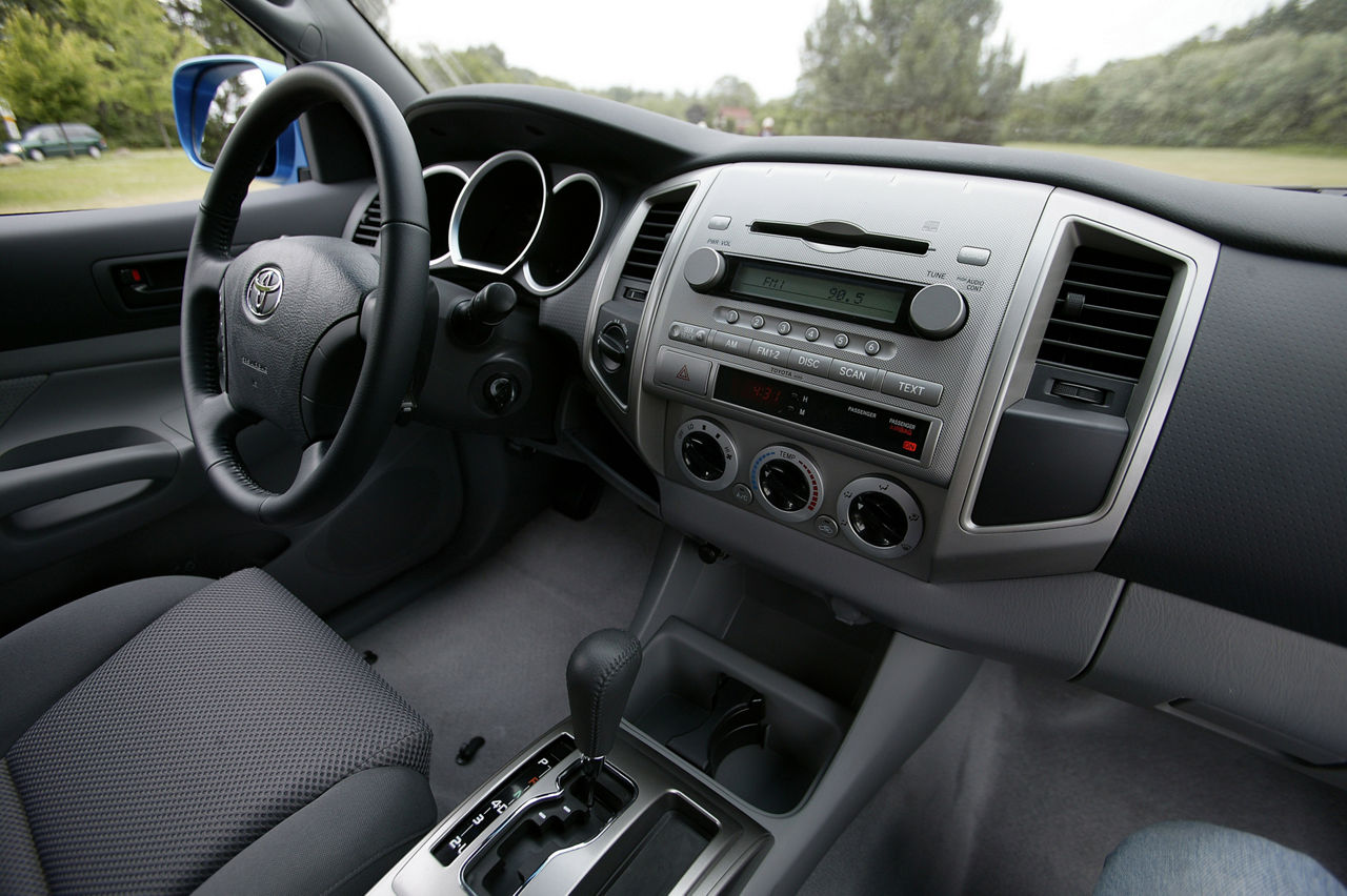 2005 Toyota Tacoma 43
