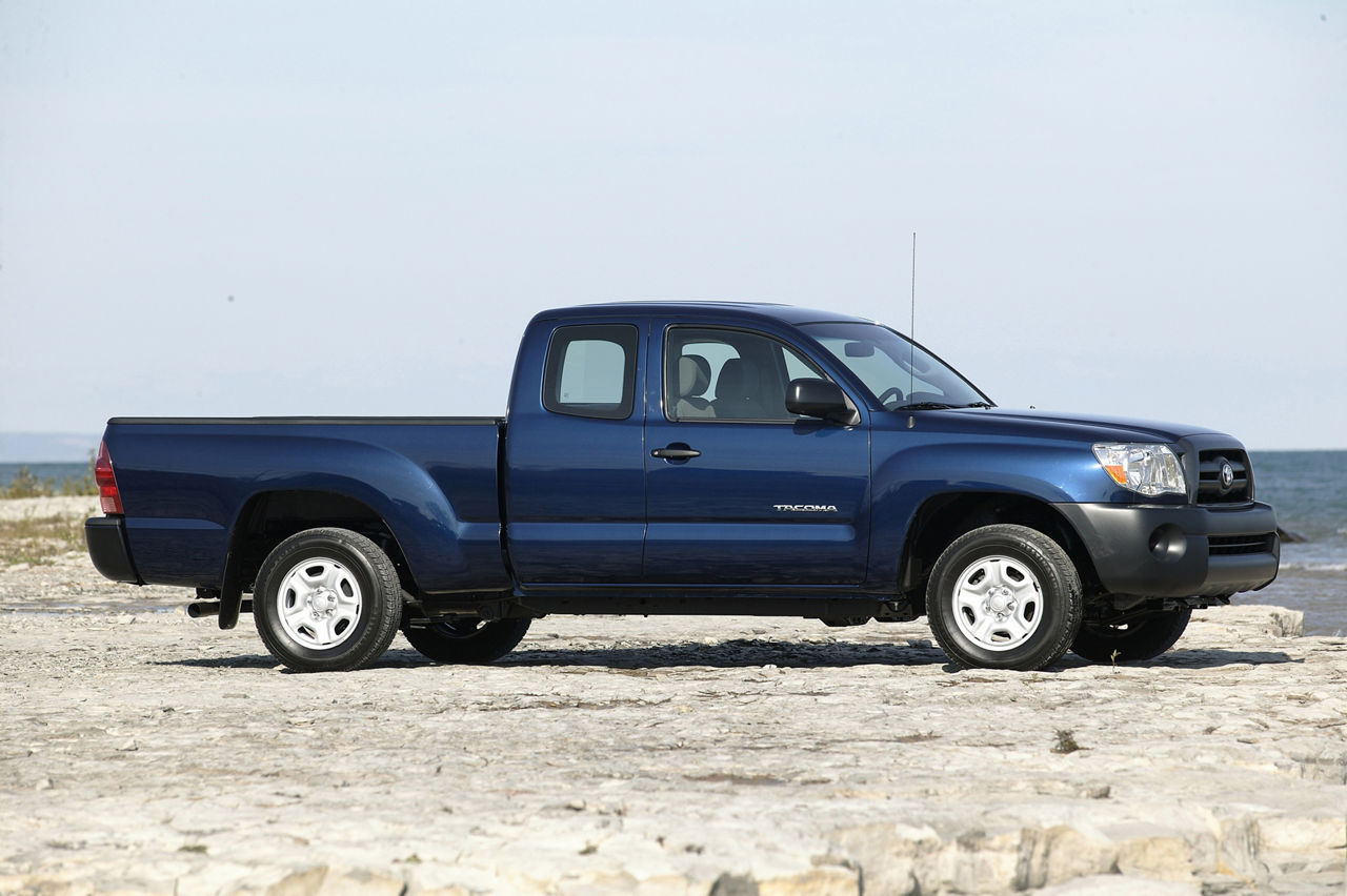 2005 Toyota Tacoma 4X2 XC 05