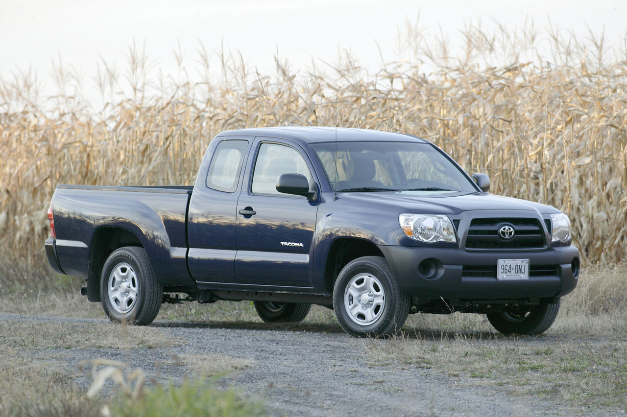 2005 Toyota Tacoma 4X2 XC 09