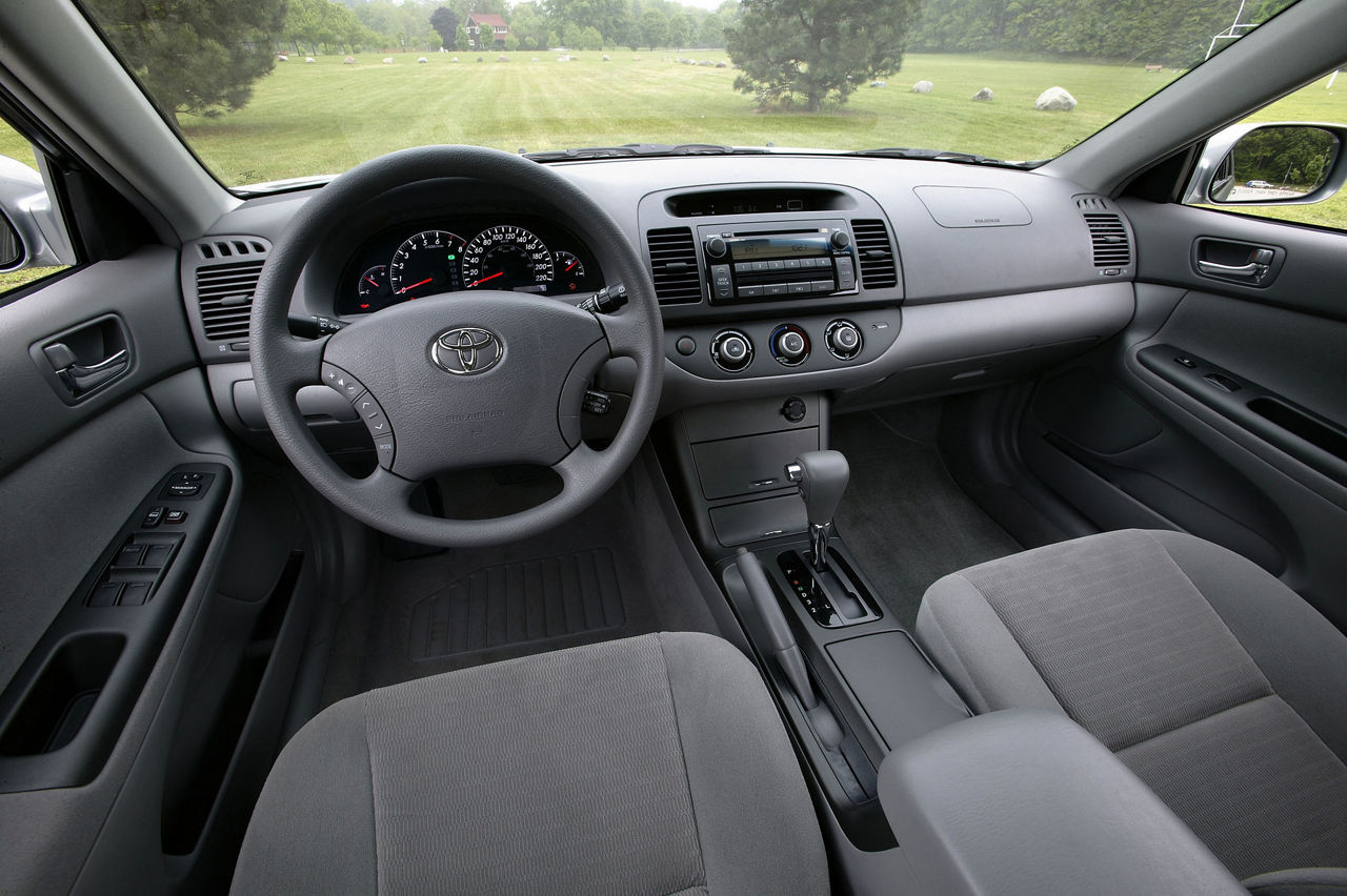 2006 Toyota Camry LE 17