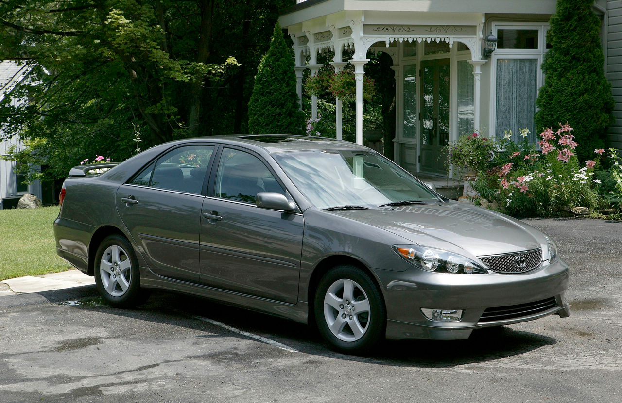2006 Toyota Camry SE 10