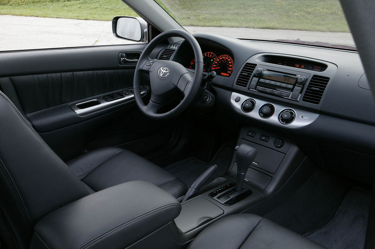 2006 Toyota Camry SE 20