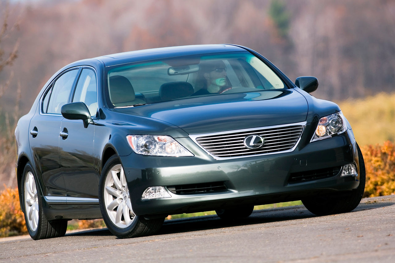 2007 Lexus LS 460 11