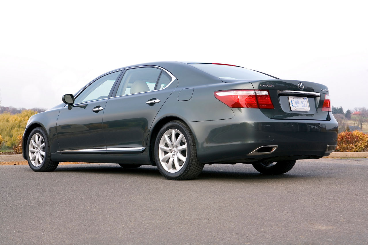 2007 Lexus LS 460 12