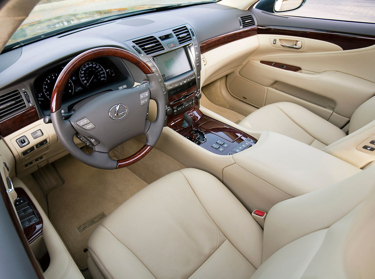 2007 Lexus LS 460 14