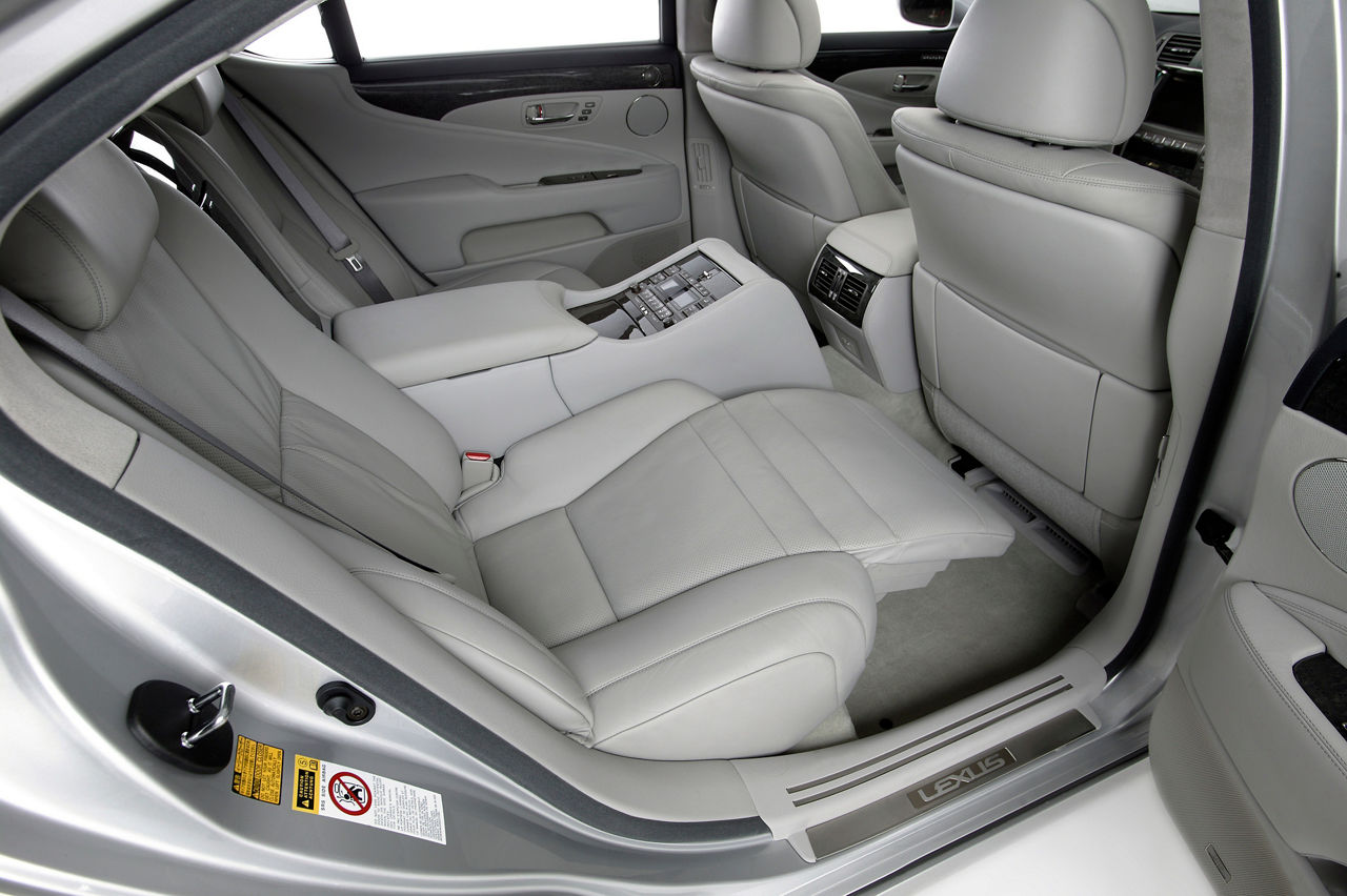 2007 Lexus LS 460 15