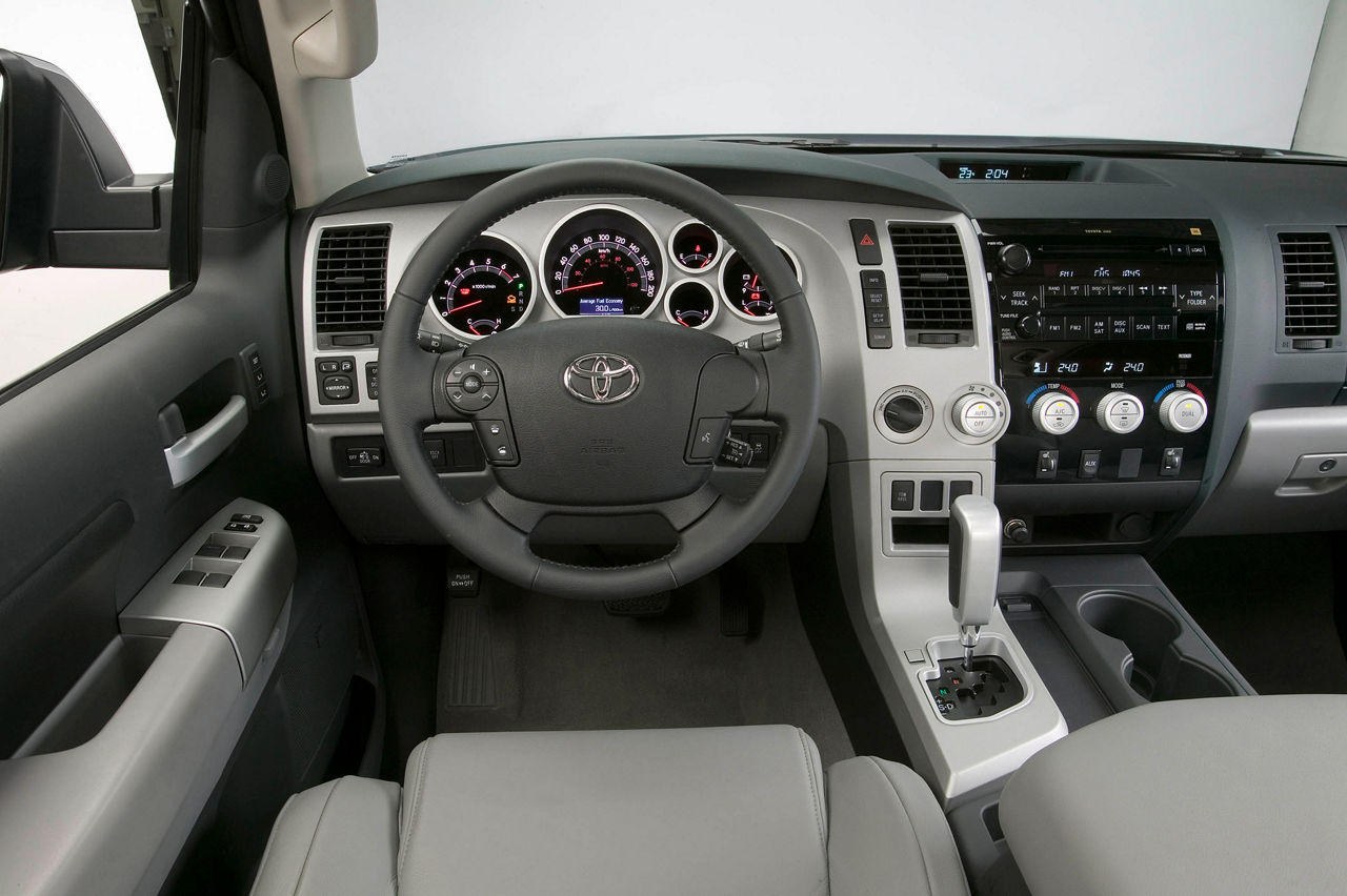 2007 Toyota Tundra CM 09
