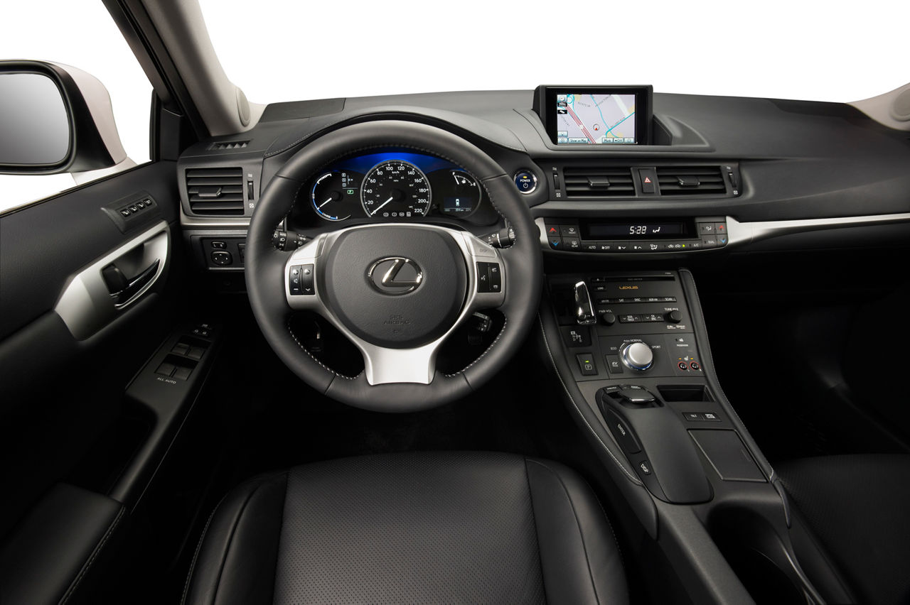 2011 Lexus CT200h 11