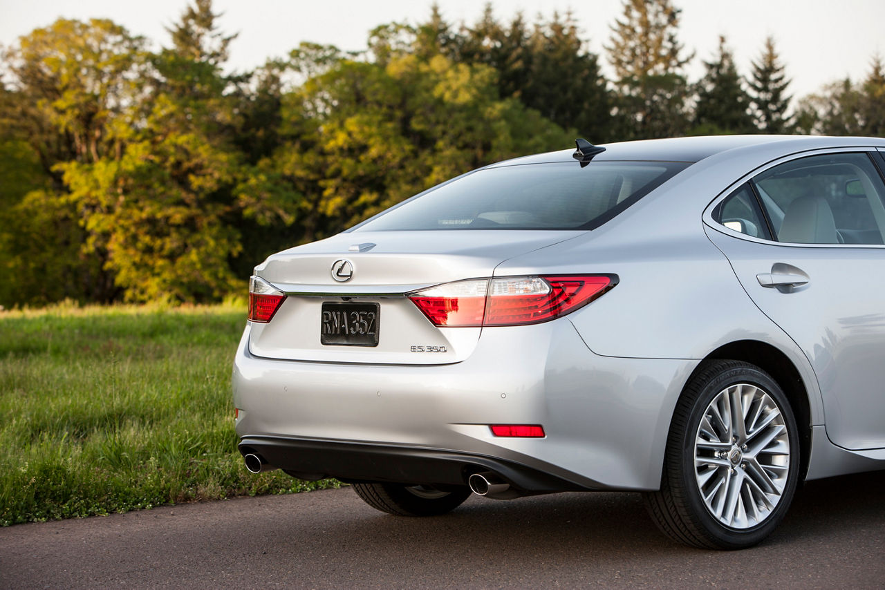 2013 Lexus ES 350 13
