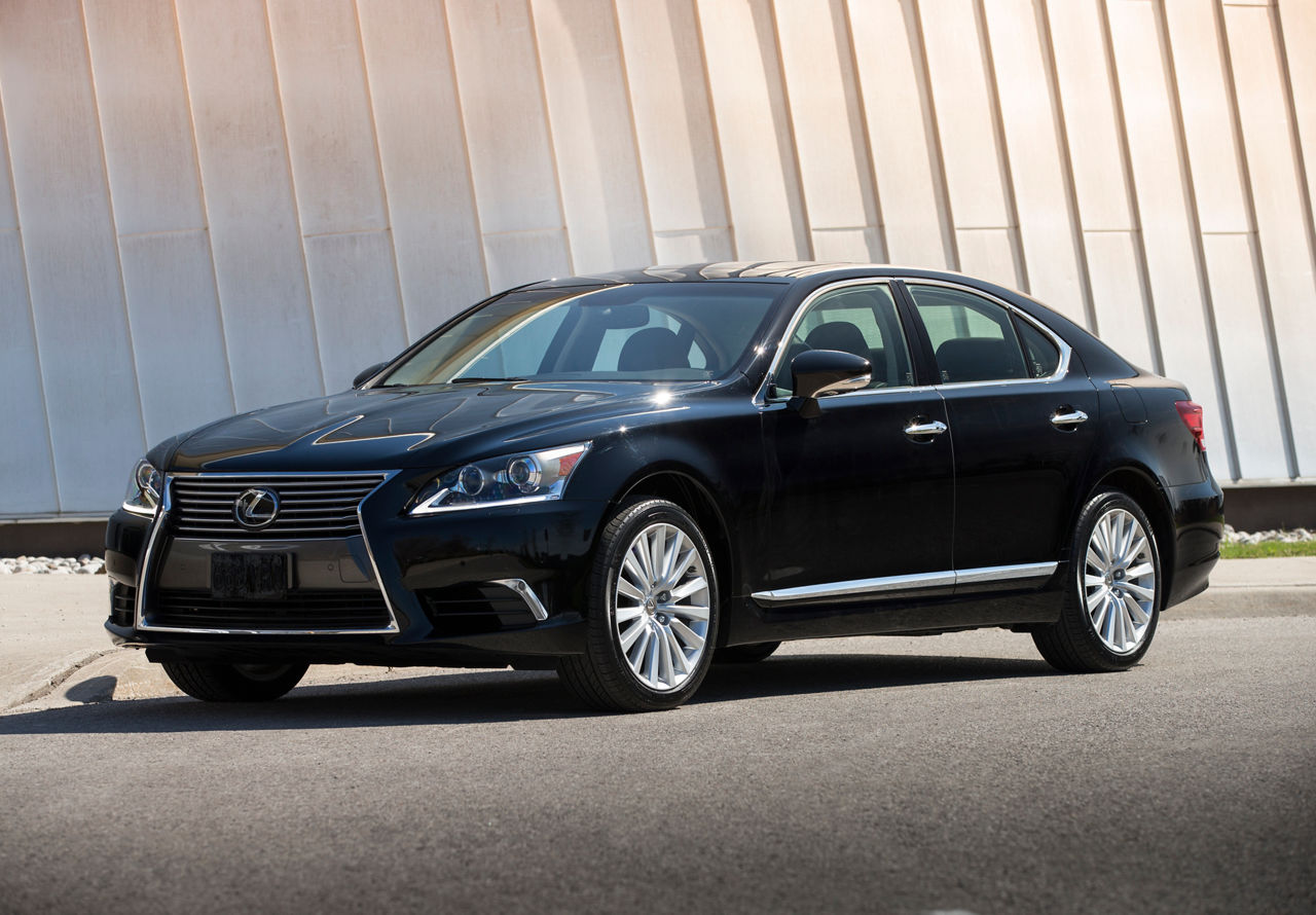 2013 Lexus LS460 10