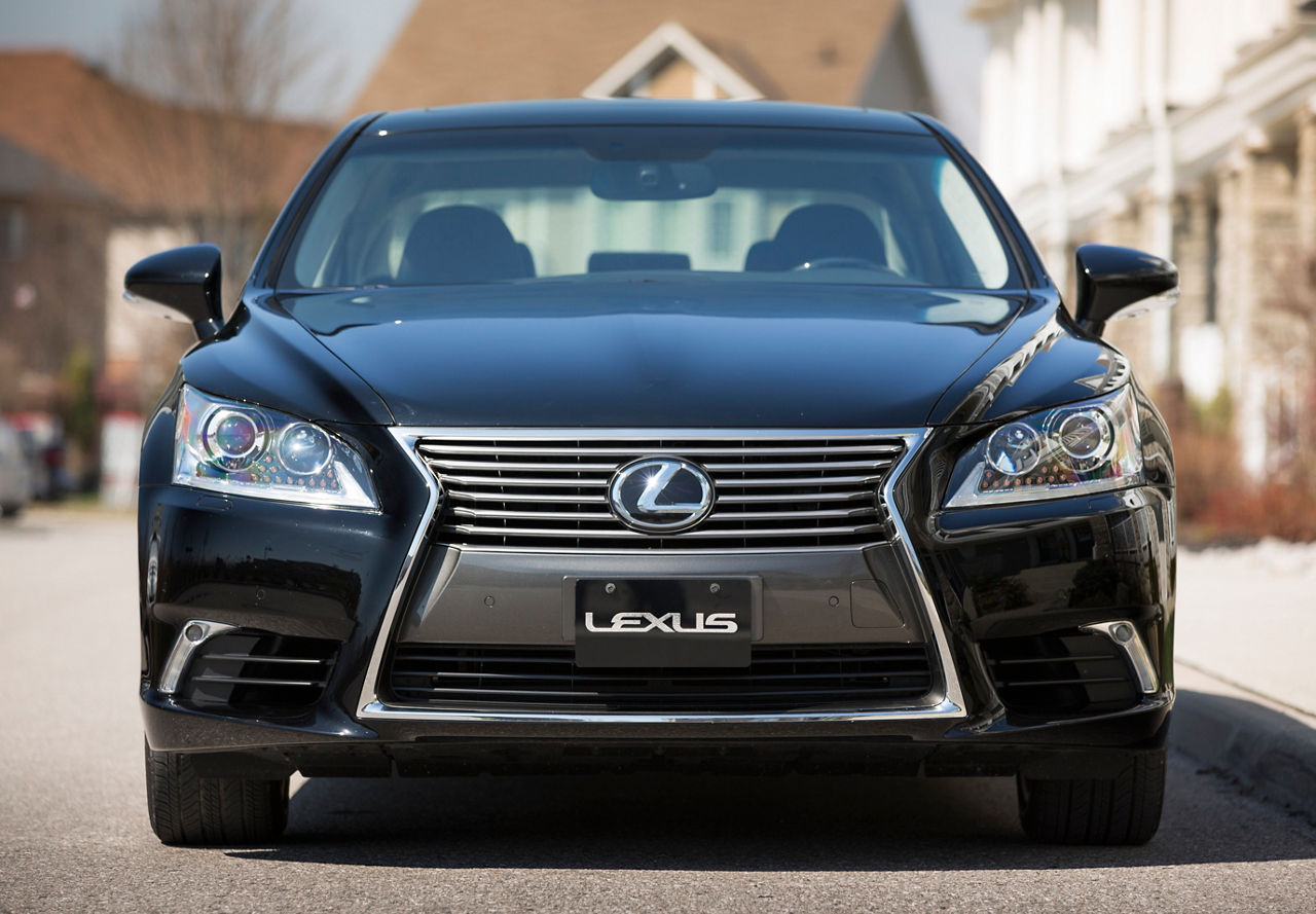 2013 Lexus LS460 17