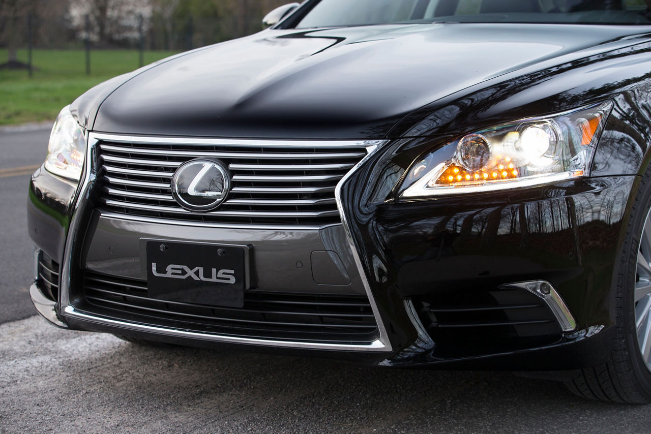 2013 Lexus LS460 26