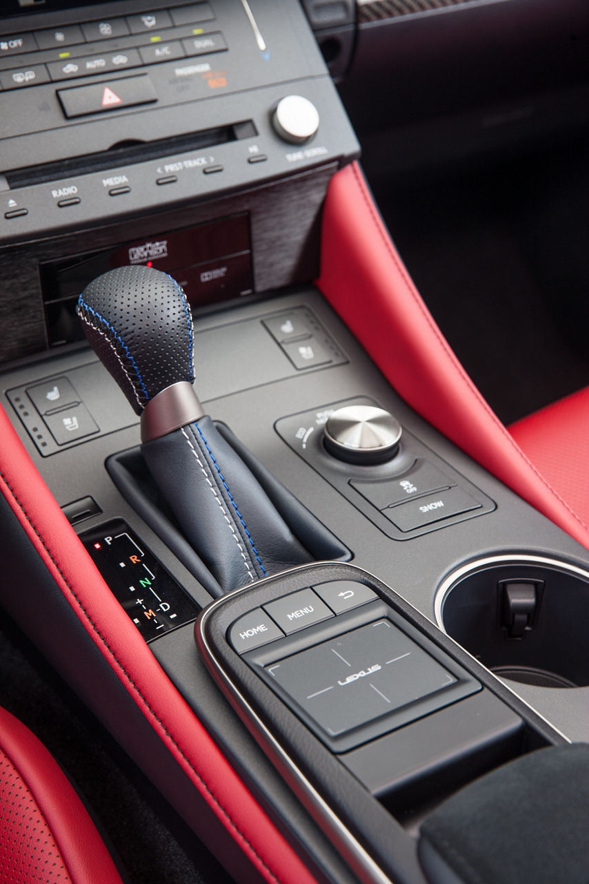 2015 Lexus RC F-38