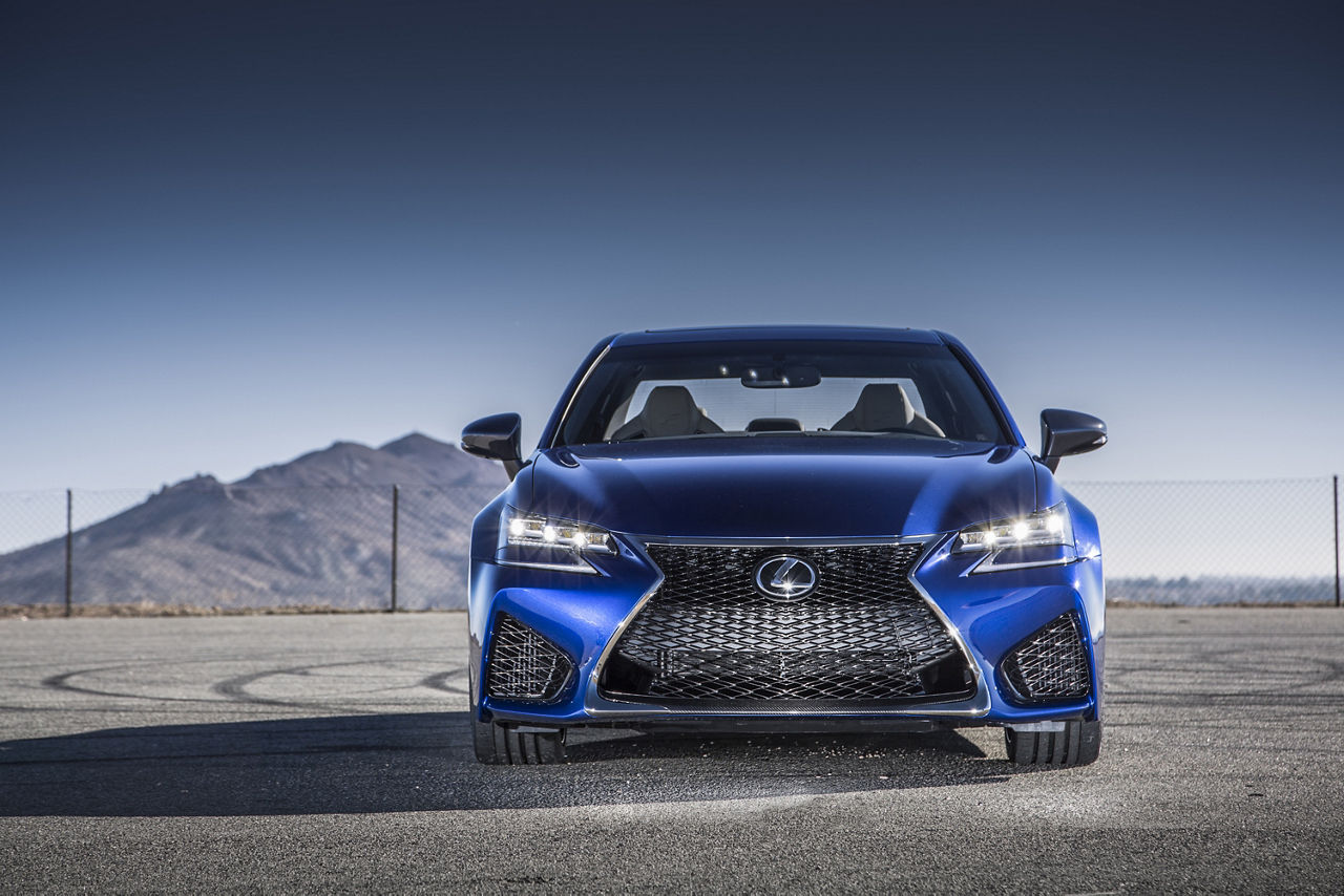 2016_Lexus_GS_F_003
