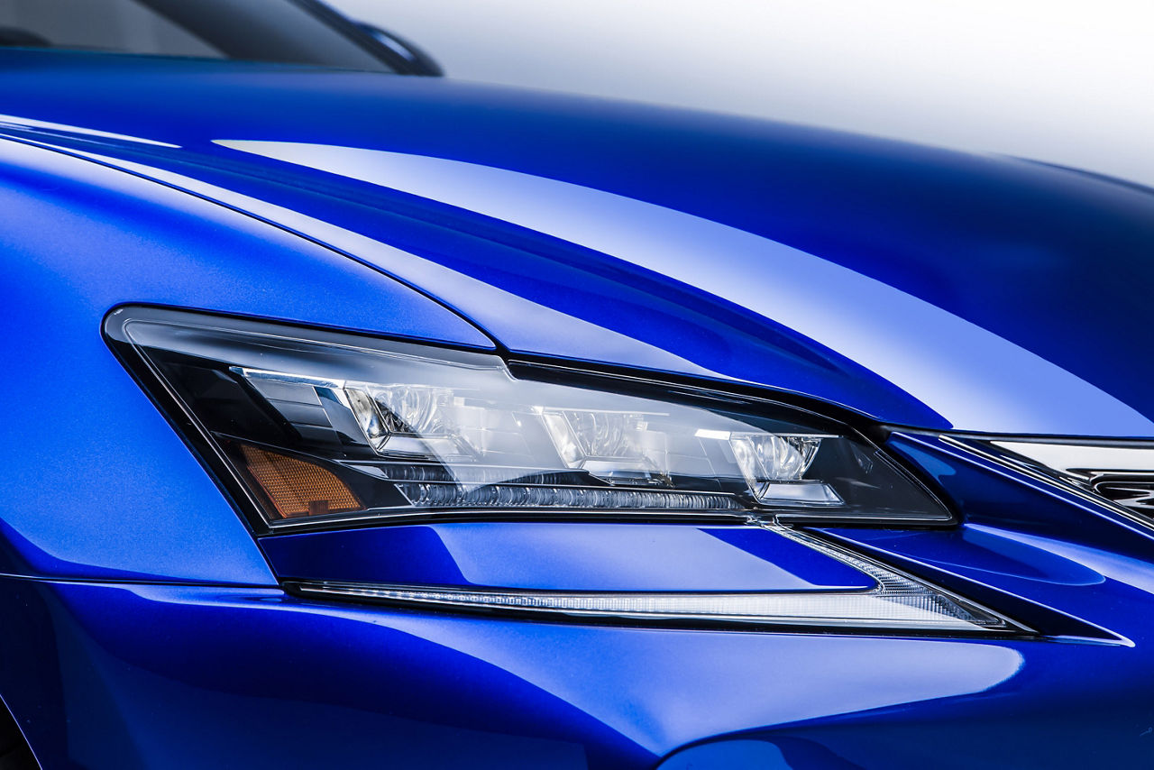 2016_Lexus_GS_F_013