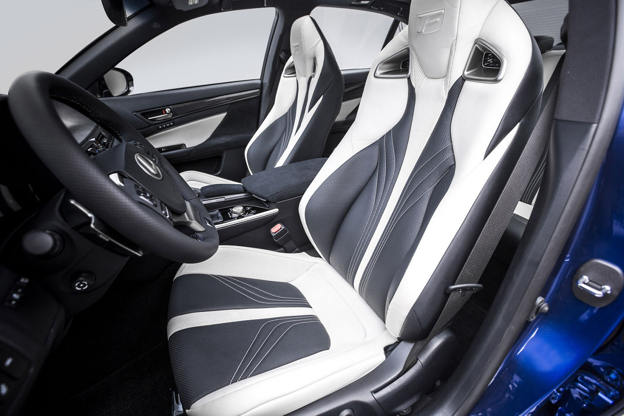 2016_Lexus_GS_F_025