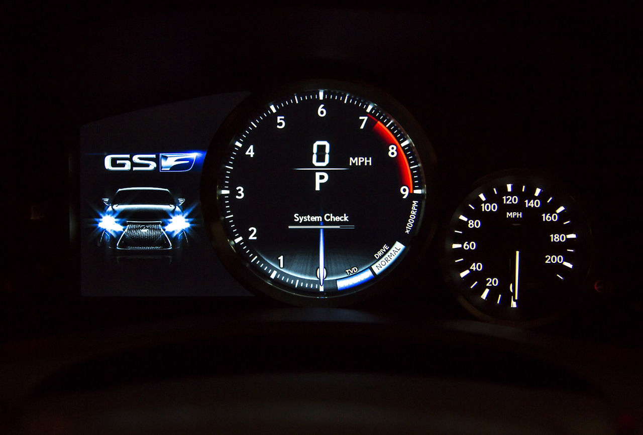 2016_Lexus_GS_F_029