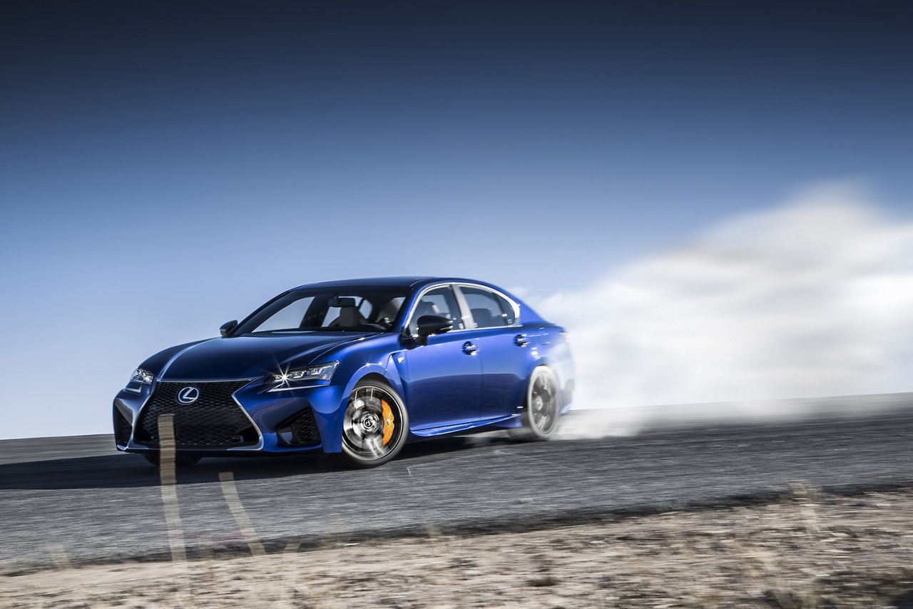2016_Lexus_GS_F_036